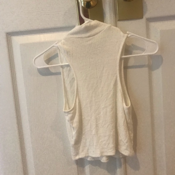 ✨Crop top✨ - Picture 3 of 3